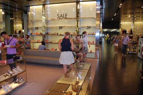 prada outlet shop in italy|prada outlet store italy.